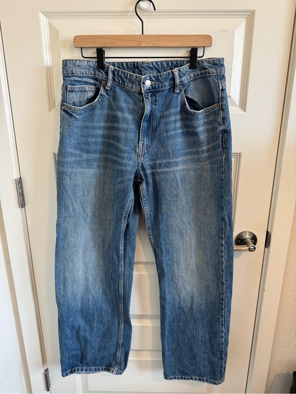 Zara Light Wash Low Waisted Jeans